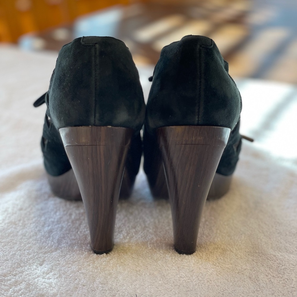 🔵 Jessica Simpson lace-up black suede heels - Picture 9 of 10